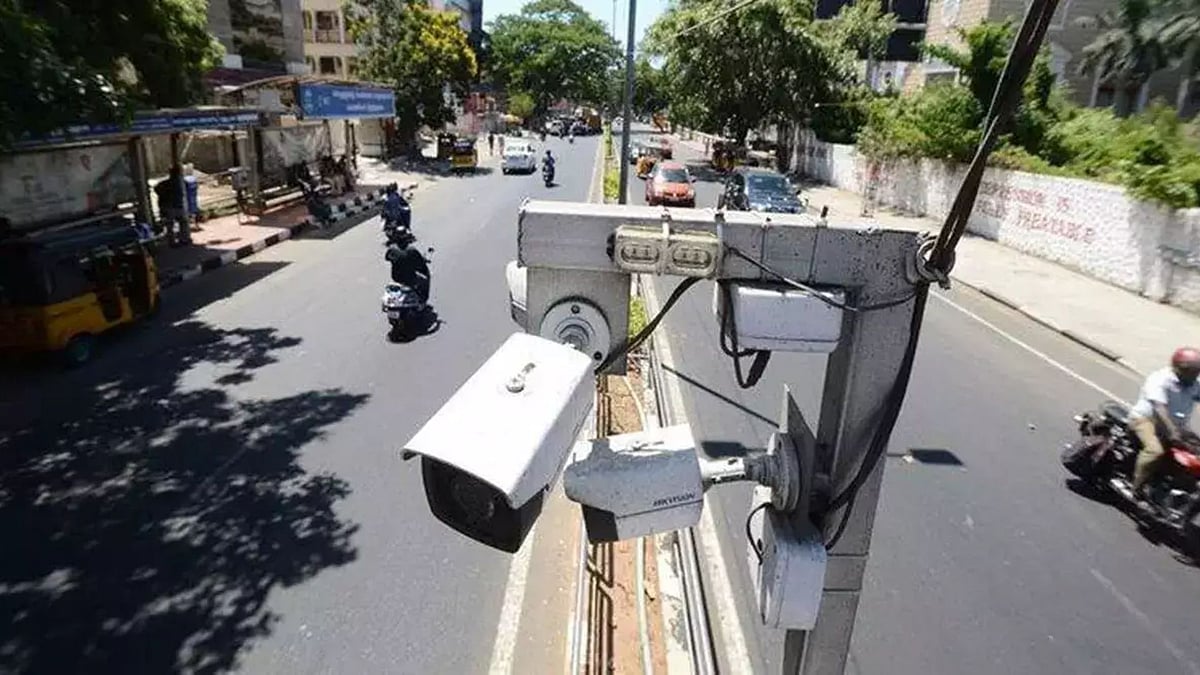 போக்குவரத்து விதிமீறல்களைத் தடுக்கும் AI கேமராக்கள்: குறையும் விபத்துகள்... போக்குவரத்து போலீசார் அதிரடி!