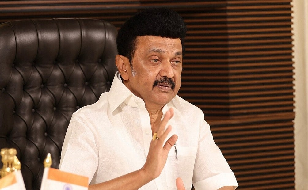 ஜம்மு - காஷ்மீரில் தாக்குதலுக்கு உள்ளாகி, சிகிச்சை பெறும் மருத்துவர்! - தொலைபேசியில் அழைத்த முதலமைச்சர்!