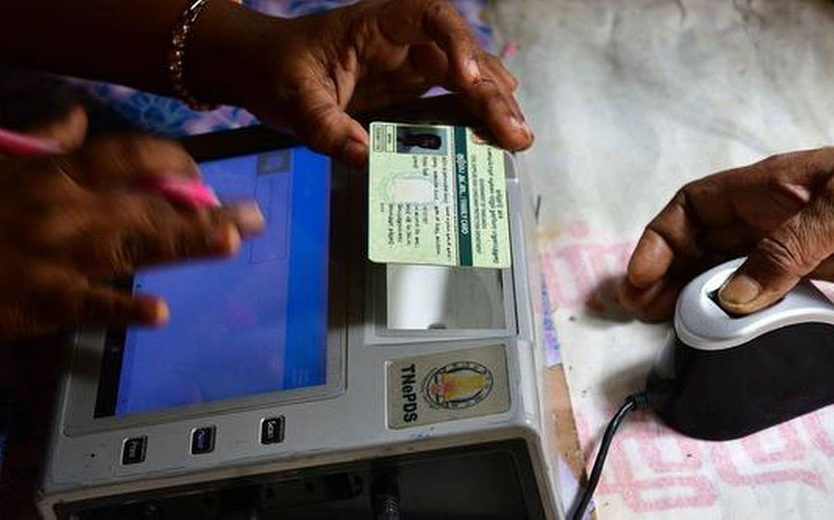 "99.60% நியாயவிலைக் கடையில் கைரேகை பதிவு" - சட்டப்பேரவையில் அமைச்சர் சக்கரபாணி பதில் ! 