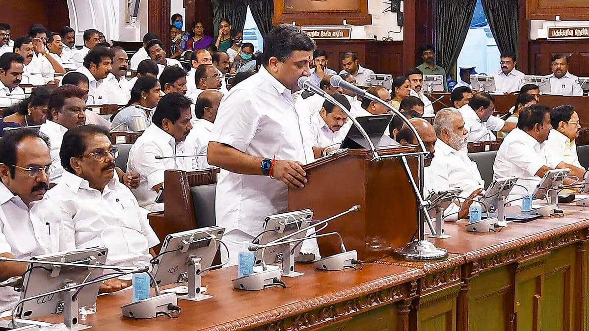 "வீடுகளுக்கு ரூ.200 கட்டணத்தில் 100 Mbps வேகத்தில் இணையதள சேவை" - அமைச்சர் பி.டி.ஆர் அறிவிப்பு ! 