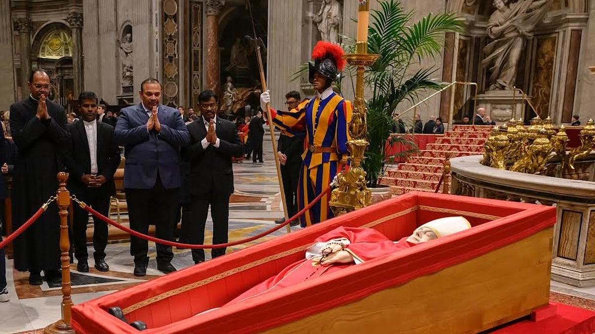 போப் பிரான்சிஸ் உடலுக்கு இறுதி அஞ்சலி செலுத்திய தமிழ்நாடு அரசு!