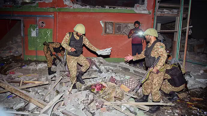 Operation Sindoor எதிரொலி : இந்தியாவின் முக்கிய நகரங்கள் மீது குறி.. பாக். தாக்க முயன்ற 15 நகரங்கள் என்ன?