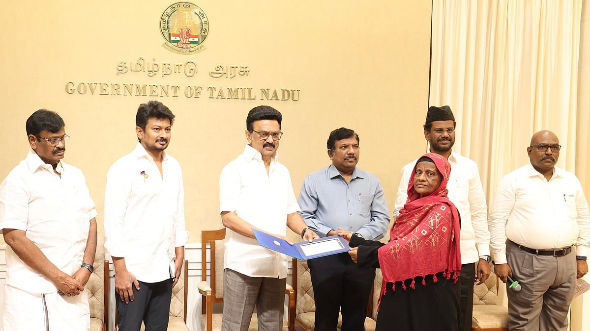 முதல் முறையாக ஹஜ் பயணம் செல்லும் நபருக்கு ரூ.25,000 மானியம் :  5,650 பயனாளிகளுக்கு வழங்கிய முதலமைச்சர்!