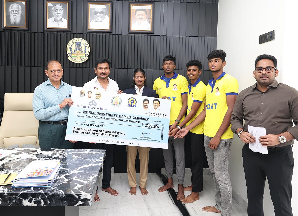 World University Games: பங்கேற்கும் 12 தமிழ்நாட்டு வீரர்களுக்கு ரூ.32.25 லட்சம் வழங்கினார் துணை முதல்வர்!