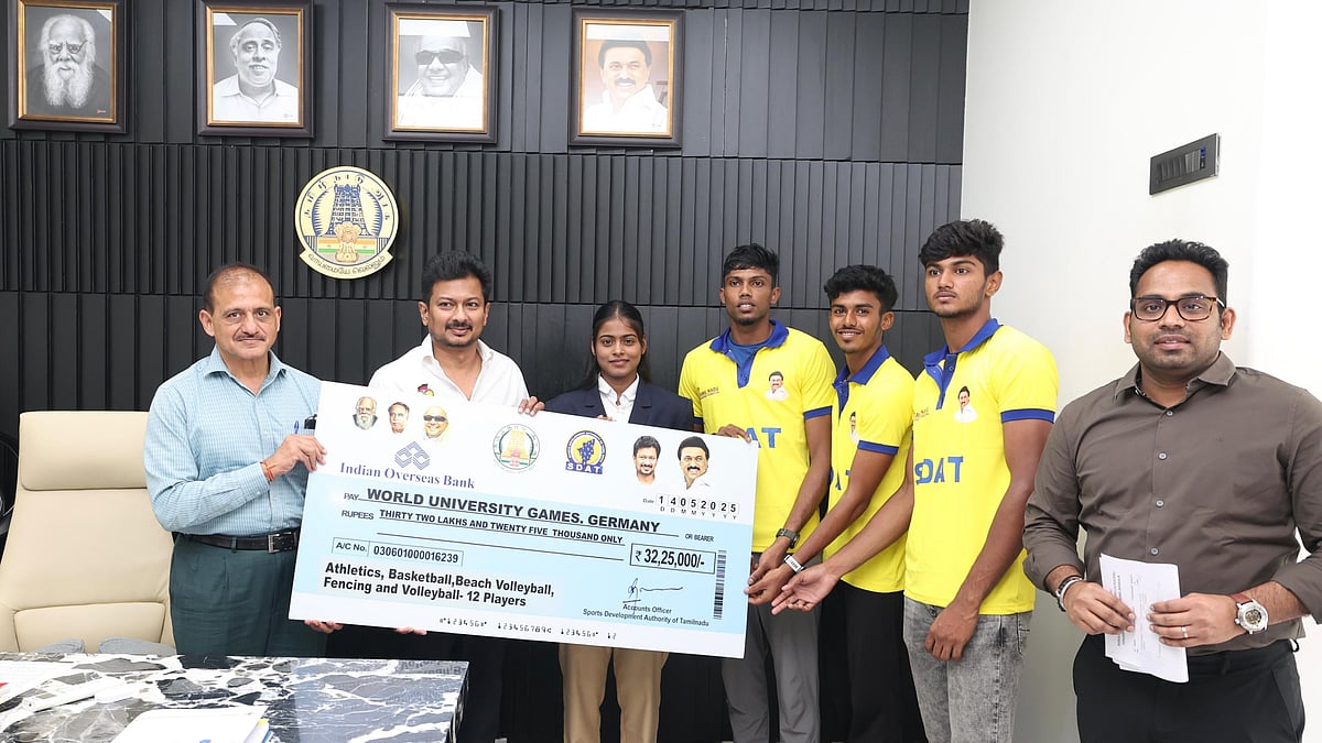 World University Games: பங்கேற்கும் 12 தமிழ்நாட்டு வீரர்களுக்கு ரூ.32.25 லட்சம் வழங்கினார் துணை முதல்வர்!