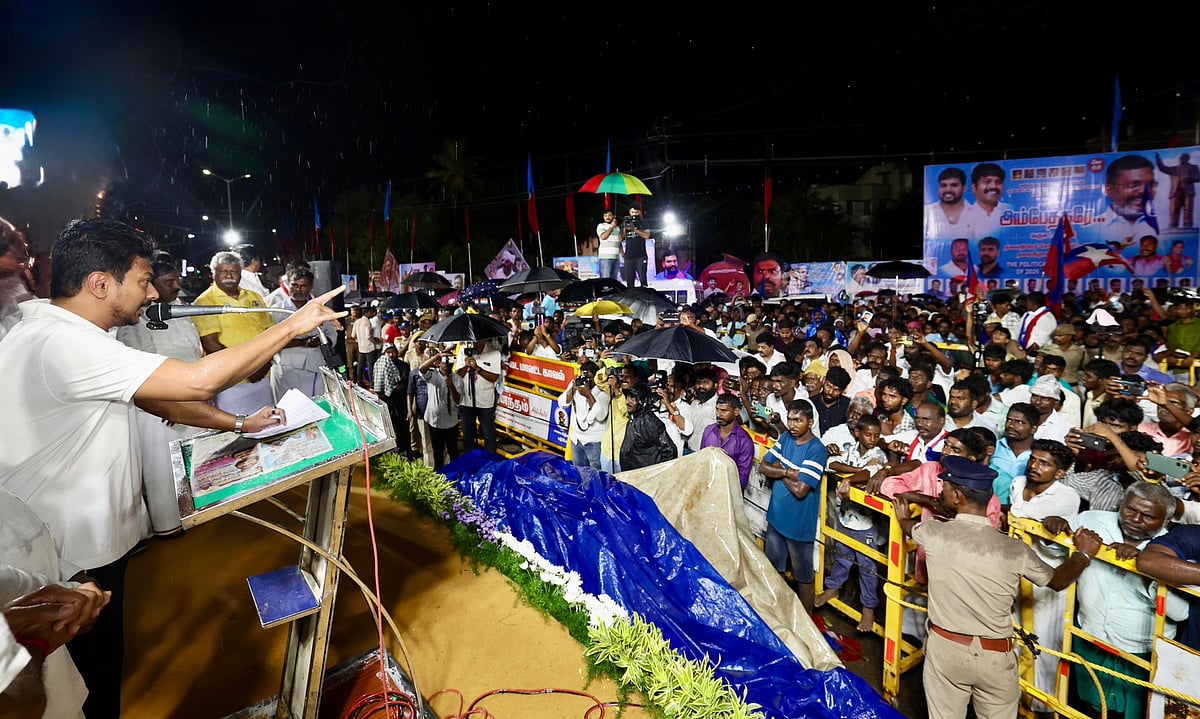 “பாசிச பாஜக அரசு இன்னும் அரசியலமைப்புச் சட்டத்தை மாற்றாமல் இருப்பதற்கு காரணம் இதுதான்” -துணை முதலமைச்சர்!