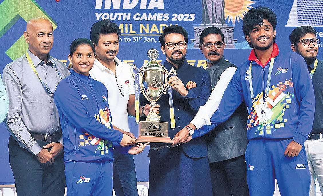 உலக அளவில் உயர்ந்து நிற்கும் திராவிட மாடல் அரசின்  விளையாட்டு துறை :  4 ஆண்டுகள் - புதிய சாதனைகள்! 