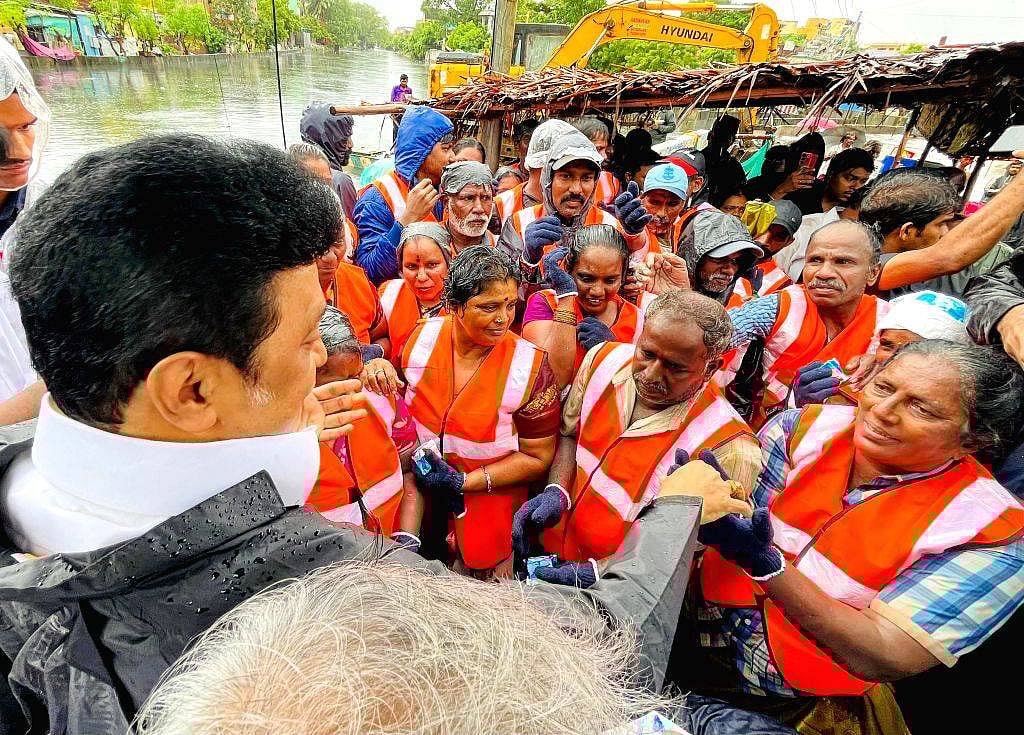 தூய்மை Mission திட்டம் : அனைத்துத் துறைகளுடன் இணைந்து செயல்பட்டு சாதனை படைப்போம் - முதலமைச்சர் ஸ்டாலின் !