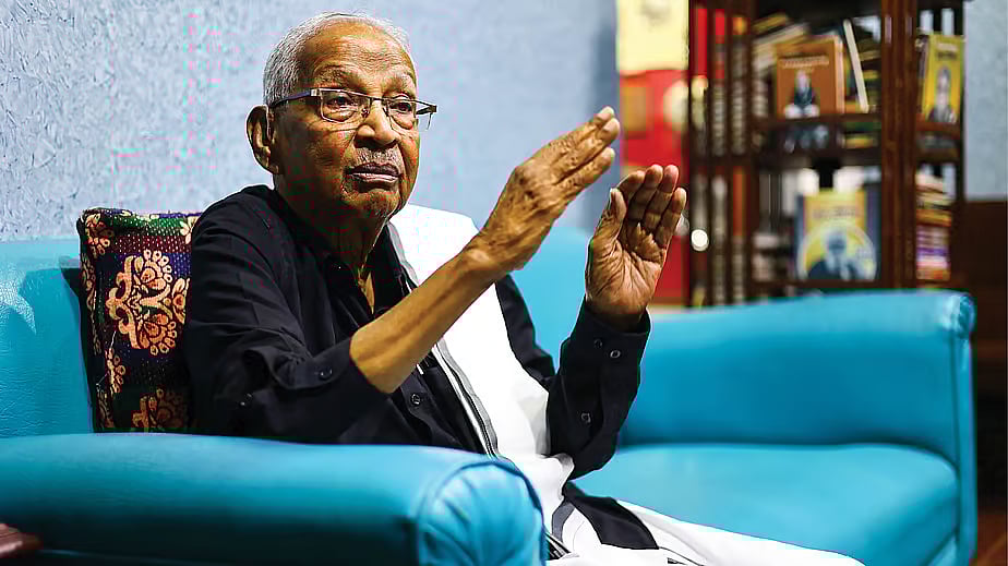 பக்தி என்ற முகமூடிகளை அணிந்து தமிழ்நாட்டில் ஊடுருவி... - ஆர்.எஸ்.எஸ்ஸை தாக்கிய கி.வீரமணி!