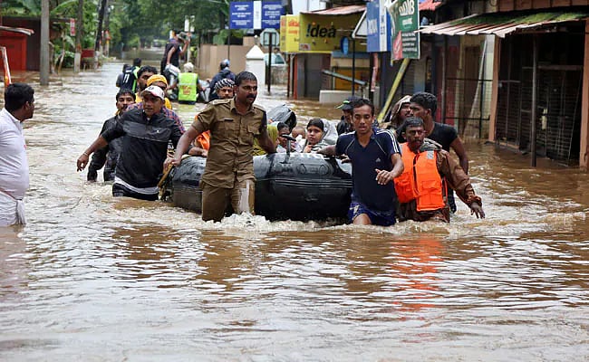 கடந்த 125 ஆண்டுகளில் இல்லாத இயற்கை மாற்றம்... மே மாதம் மட்டும் இயற்கை சீற்றத்தால்  260 பேர் பலி ! 