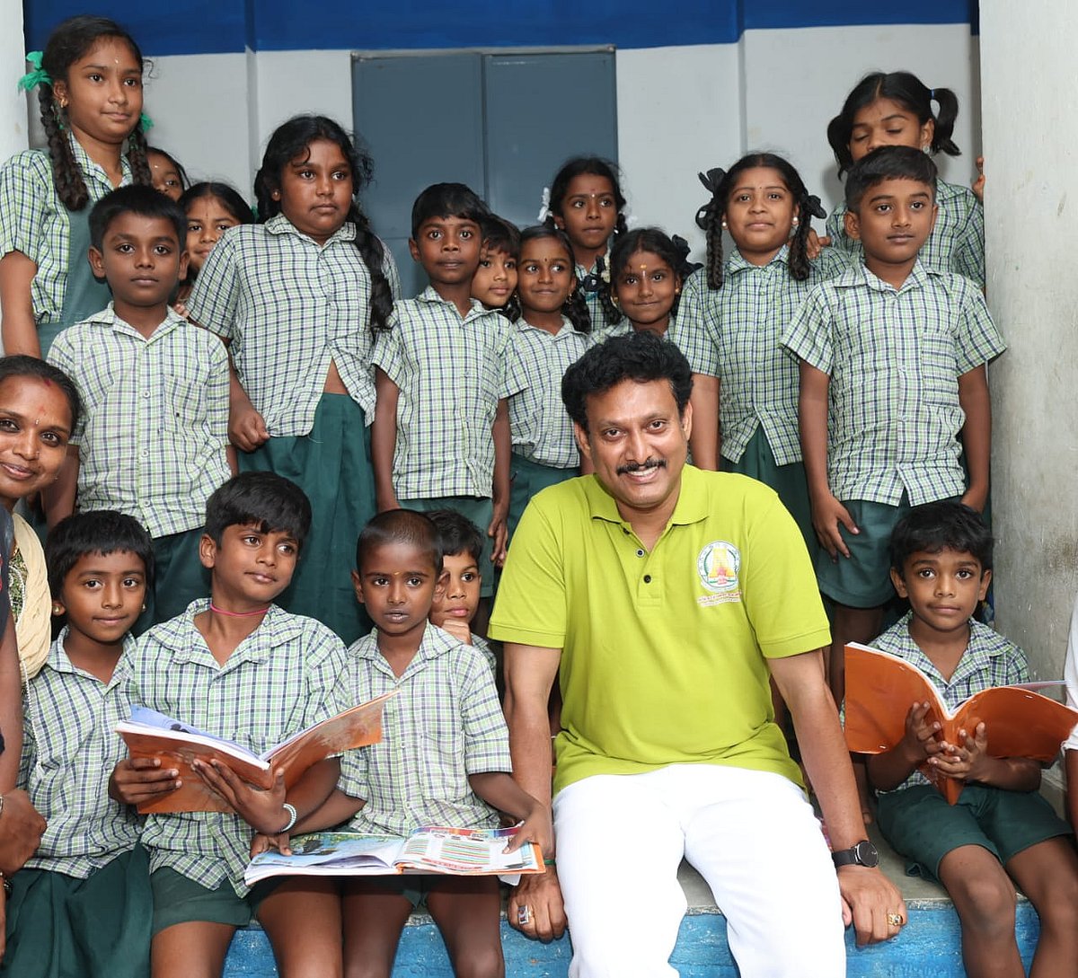 “தமிழ்நாட்டின் அடையாளமாக மாறிய அரசு பள்ளி மாணவர்கள்” : கல்விச் சுற்றுலா குறித்து அமைச்சர் எழுதிய கட்டுரை!