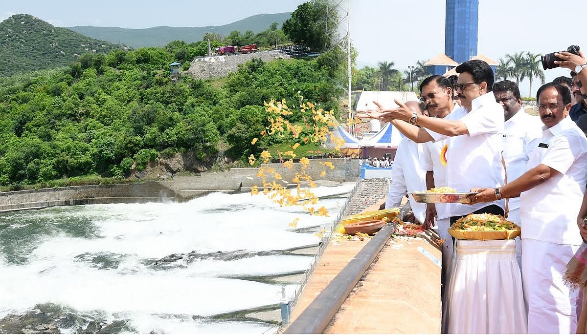 டெல்டா பாசனத்திற்காக மேட்டூர் அணை திறப்பு! : முதலமைச்சர் மு.க.ஸ்டாலின் திறந்து வைத்தார்!