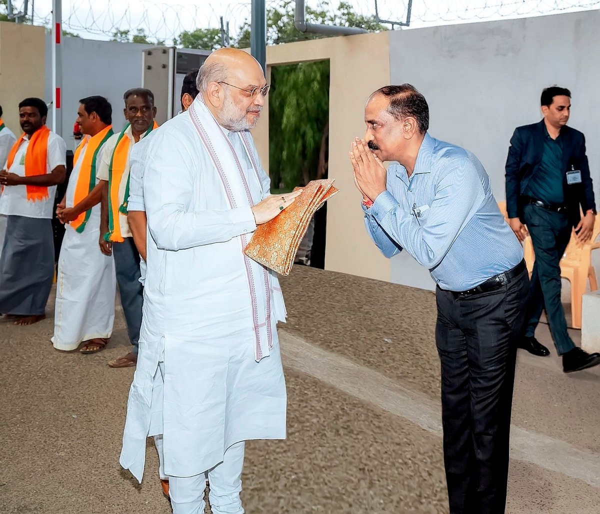 அமித்ஷாவுடன் சந்திப்பு.. 3 மாநில போலீசுக்கு டேக்.. ரவுடி மிளகாய் பொடி வெங்கடேசன் அதிரடி கைது!