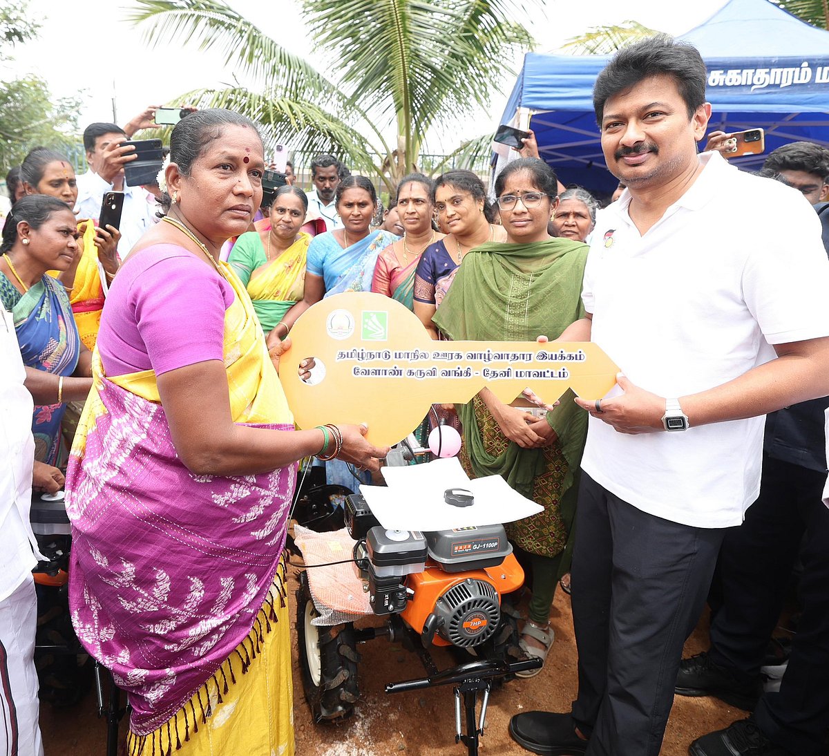 தேனியில் ரூ.13.49 கோடி  மதிப்பிலான அரசு நலத்திட்ட உதவிகள் : துணை முதலமைச்சர் உதயநிதி ஸ்டாலின் வழங்கினார்!