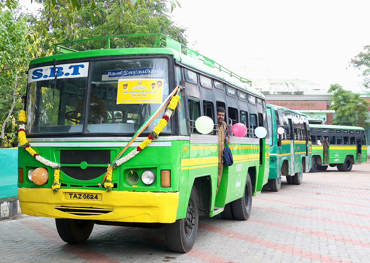 தேனி மாவட்டத்தில் 9 மினி பேருந்துகள் சேவையை தொடங்கிவைத்தார் துணை முதலமைச்சர்... விவரம் உள்ளே ! 