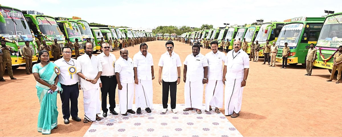 தமிழ்நாட்டில் பேருந்து இயக்கப்படாத 25,708 கி.மீ. நீளத்திற்கு புதிதாக பேருந்து வசதி! : முழு விவரம் உள்ளே! 