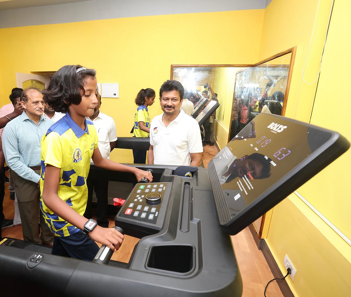 SDAT உள்ளே நவீன குளிரூட்டப்பட்ட உடற்பயிற்சி கூடம் - தொடங்கி வைத்தார் துணை முதலமைச்சர் உதயநிதி!