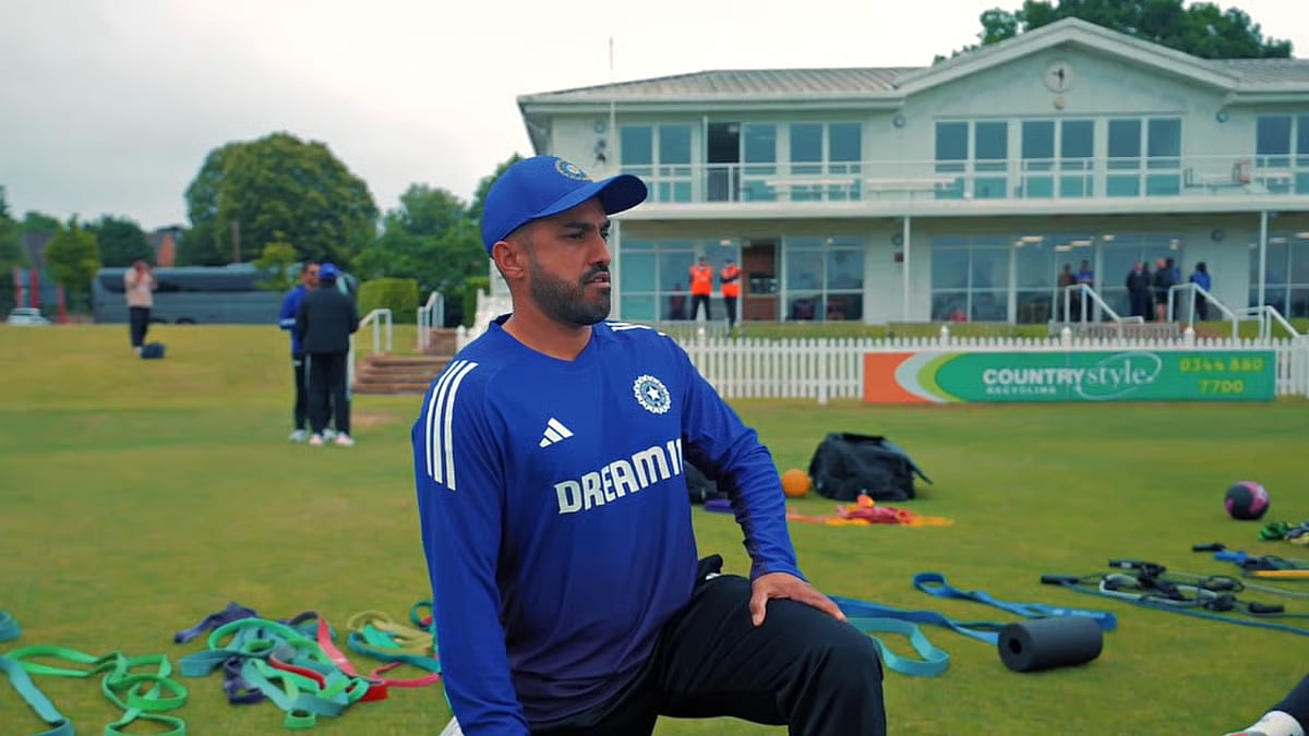 இந்திய டெஸ்ட் அணியில் இடம்பிடித்த தமிழ்நாட்டு வீரர்... நீண்ட காலத்துக்கு பின்னர் ComeBack கொடுத்த வீரர் !