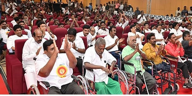 நமது ஆட்சியை கொத்தடிமைக் கூட்டத்தால் தாங்கிக்கொள்ள முடியவில்லை - முதலமைச்சர் மு.க.ஸ்டாலின் விமர்சனம் !
