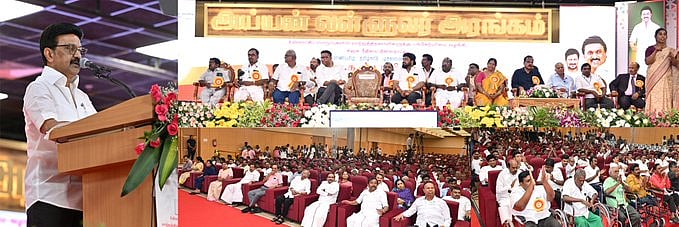 "வள்ளுவர் கோட்டத்தை புதுப்பித்து இருக்கும் திராவிட நாயகன்" : முரசொலி பாராட்டு!