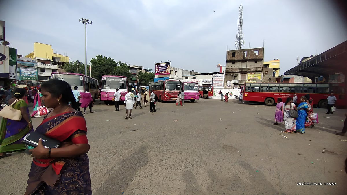 மேம்படுத்தப்படும் செங்குன்றம் பேருந்து நிலையம்... தற்காலிகமாக மாற்றப்பட்ட பேருந்து வழித்தடங்கள் என்ன ? 