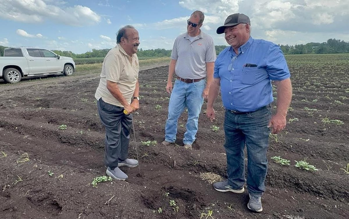 உலக அரங்கில், தமிழ்நாடு விவசாயிகளின் விளைப்பொருட்களை சந்தைப்படுத்துதல் - அமெரிக்காவில் அமைச்சர் ஆலோசனை!