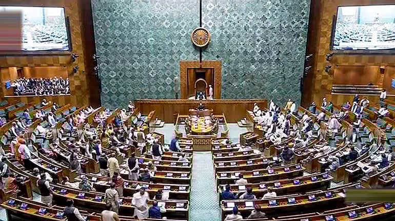 பாசிச ஆட்சி நடத்தும் பா.ஜ.க மிசா காலத்துக்காக கண்ணீர் விடுவது கேவலமானது - முரசொலி காட்டம் !