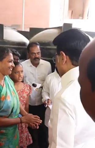 “நீங்கள் தான் தமிழ்நாட்டை தொடர்ந்து ஆள வேண்டும்” : முதலமைச்சரிடம் நெகிழ்ந்து பேசிய பொதுமக்கள் !