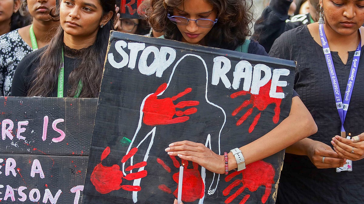 தமிழ்நாட்டில் மீட்கப்பட்ட சிறுமி.. சிறையில் அடைத்து பாலியல் வன்கொடுமை செய்த உ.பி. போலீஸ்.. நீதிபதி ஷாக்!