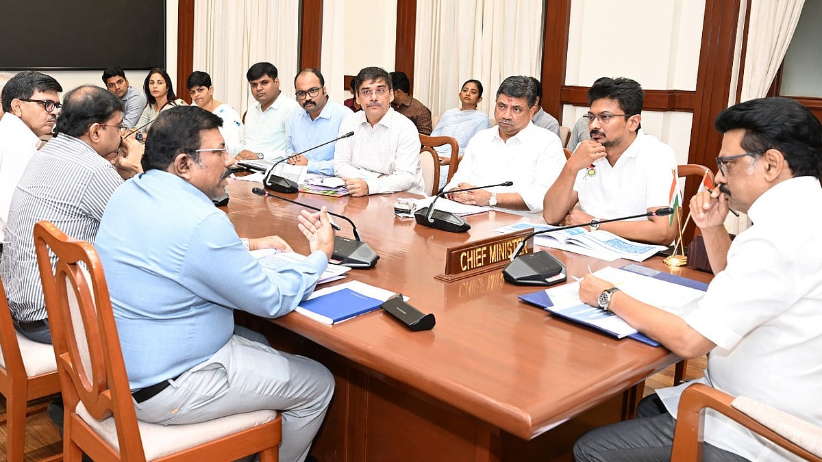 4 மணி நேரம் - 10 துறைகள் குறித்து ஆய்வு : அதிகாரிகளுக்கு முதலமைச்சர் அறிவுறுத்தியது என்ன?