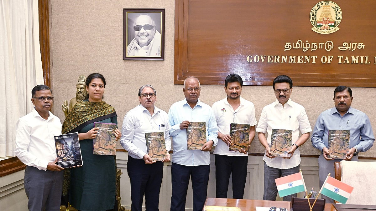 தமிழ்நாட்டின் வளர்ச்சிக்கான 4 அறிக்கைகள் : முதலமைச்சர் மு.க.ஸ்டாலினிடம் வழங்கிய மாநில திட்டக்குழு!