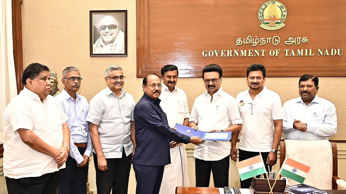 தமிழ் வளர்ச்சிக் கழகத்தின் பணிகள் தொய்வின்றி நடைபெற வேண்டும்... ரூ.2.15 கோடி வழங்கிய முதலமைச்சர் ! 