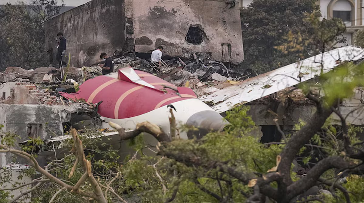 அகமதாபாத் விமான விபத்து : விபத்துக்கு விமானிகள் காரணம் என்பதை ஏற்கமுடியாது... விமானிகள் சங்கம் காட்டம் ! 