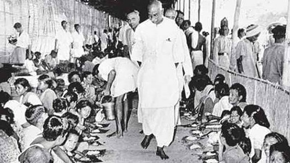 அன்று பள்ளிகளில் இட்டது மதிய உணவல்ல நூற்றாண்டுக் கல்விக் கனவுக்கான அடித்தளம் : முதலமைச்சர் மு.க.ஸ்டாலின்!