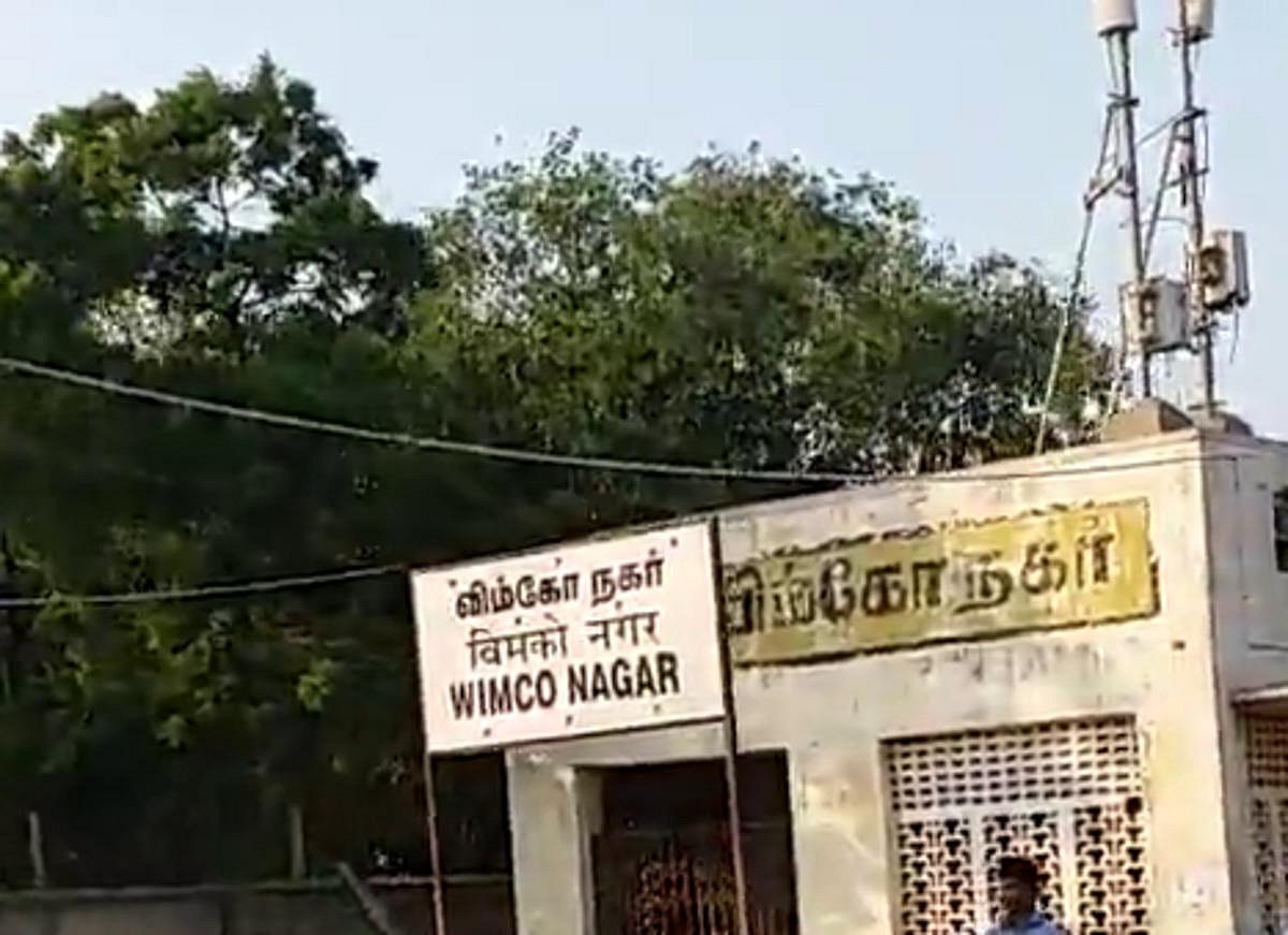1 மணி நேரம் வராத புறநகர் மின்சார ரயில்... ரயிலை மறித்து பயணிகள் போராட்டம் : சென்னையில் நடந்தது என்ன ? 
