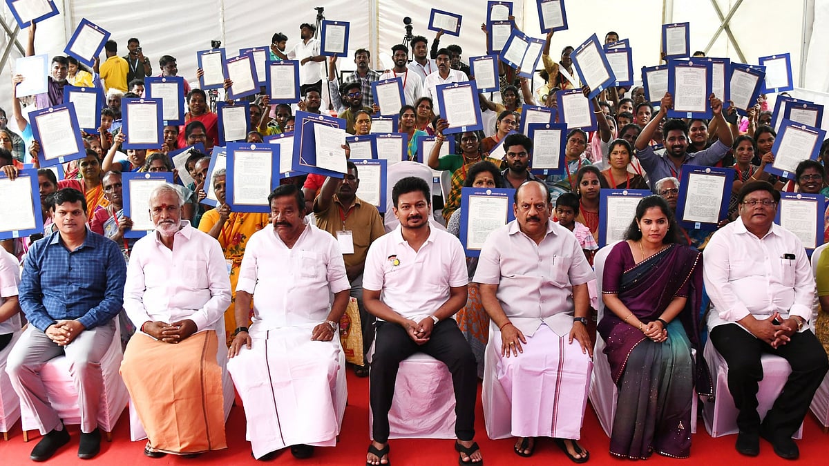 சென்னை இராயபுரத்தைச் சேர்ந்த 159 குடும்பங்களுக்கு வீடு ஒதுக்கீடு ஆணை! : துணை முதலமைச்சர்  வழங்கினார்!