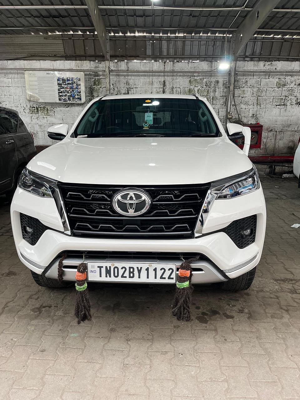 100க்கும் மேற்பட்ட கார்கள் திருட்டு... வெளிநாட்டுக்கு விற்பனை.. வடமாநில இளைஞரை கைது செய்த சென்னை போலீஸ் !