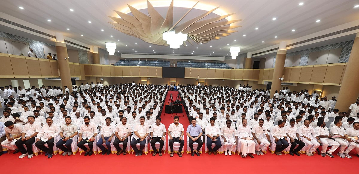  “நீங்கள் முதலில் பாஜகவிடமிருந்து, அதிமுக-வை மீட்டெடுங்கள்” : பழனிசாமிக்கு, துணை முதல்வர் பதிலடி!