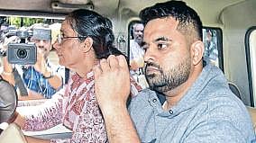 பாலியல் வன்கொடுமை : முன்னாள் பிரதமரின் பேரன் பிரஜ்வல் ரேவண்ணாவுக்கு ஆயுள் தண்டனை...  நீதிமன்றம் அதிரடி ! 