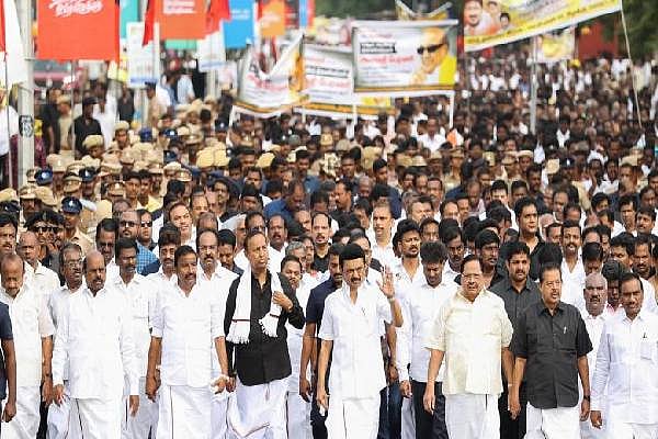 ஆக. 7 கலைஞரின் நினைவுநாள்: "கடலெனத் திரண்டு வணக்கத்தைச் செலுத்துவோம்" - முதலமைச்சர் வேண்டுகோள் !