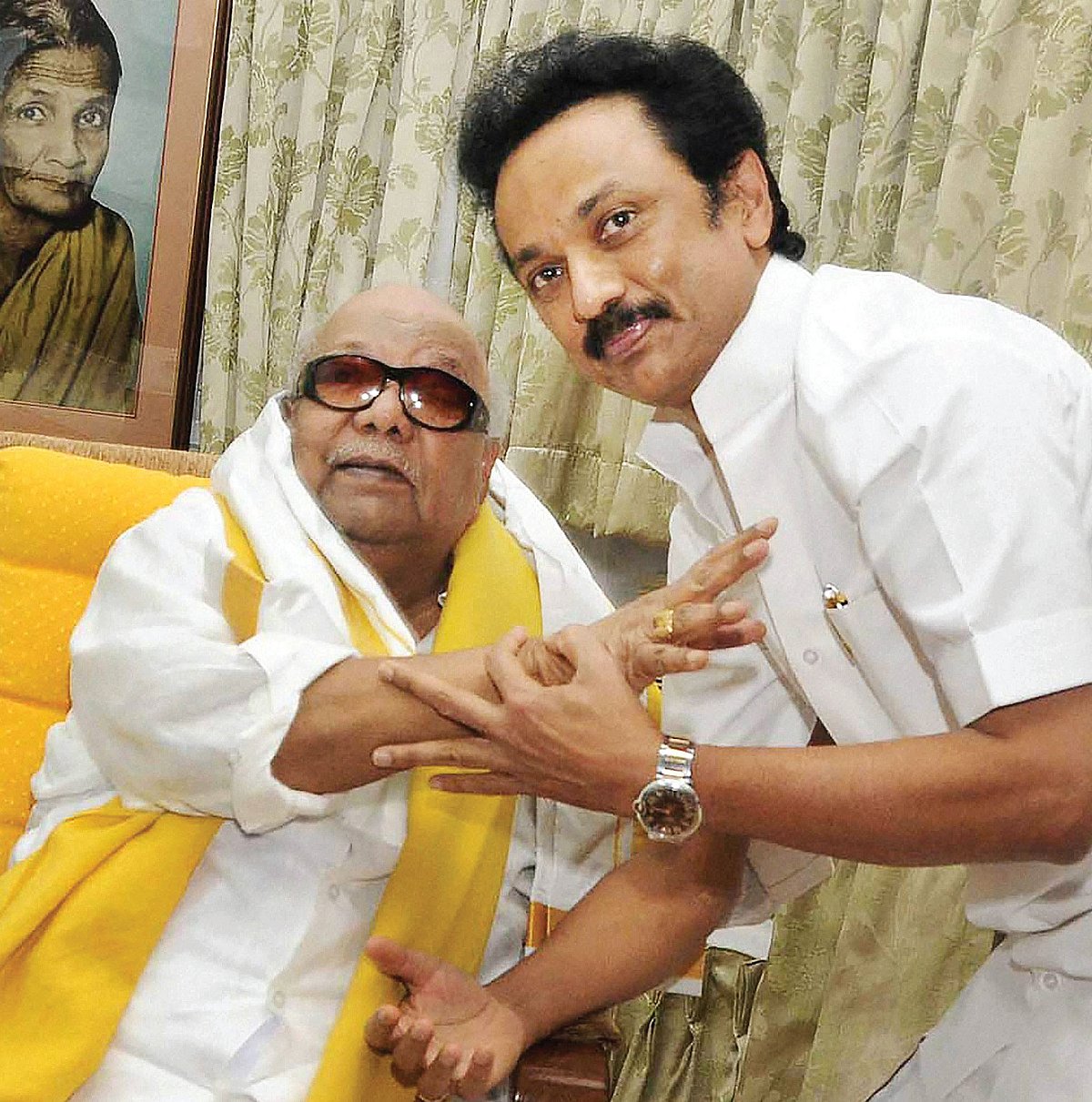 ஆக. 7 கலைஞரின் நினைவுநாள்: "கடலெனத் திரண்டு வணக்கத்தைச் செலுத்துவோம்" - முதலமைச்சர் வேண்டுகோள் !