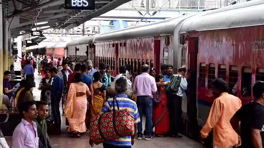 Ticket கட்டணத்தில் 20 சதவீத தள்ளுபடி... அதிரடி அறிவிப்பை வெளியிட்ட இந்திய ரயில்வே- பயன்படுத்துவது எப்படி?