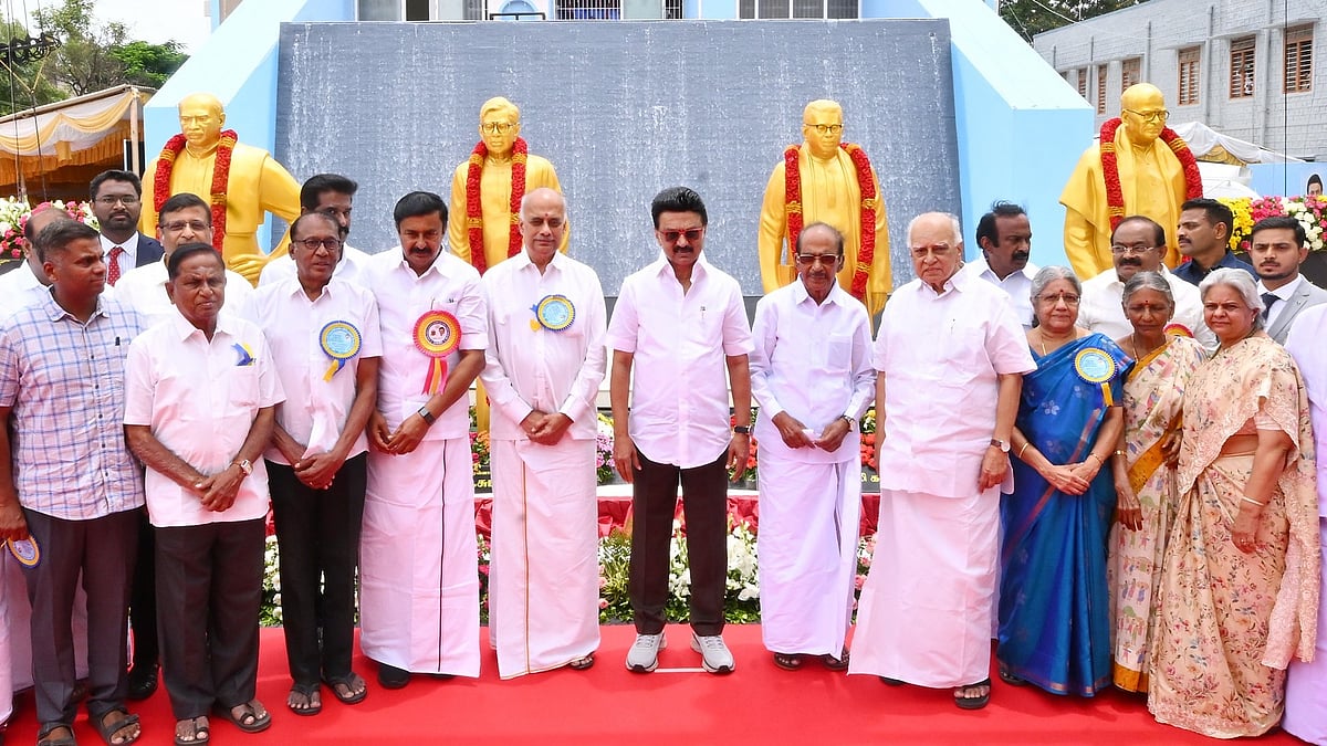 பொள்ளாச்சியில் பெருந்தலைவர் காமராசர் உள்ளிட்டோருக்கு திருவுருவச் சிலை! - நினைவு அரங்கம்! : முழு விவரம்!