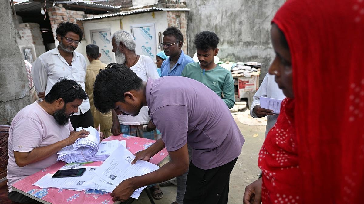 தேர்தல் ஆணையத்தின் ஆணவம் - பீகாரில் அரங்கேற்றிய ஜனநாயகப் படுகொலை : முரசொலி!