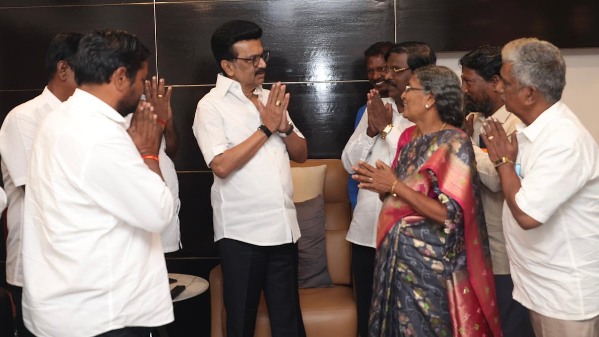 முதலமைச்சர் மு.க.ஸ்டாலினை சந்தித்து நன்றி சொன்ன தூய்மைப் பணியாளர்கள் : புதிய அறிவிப்புகளுக்கு வரவேற்பு!