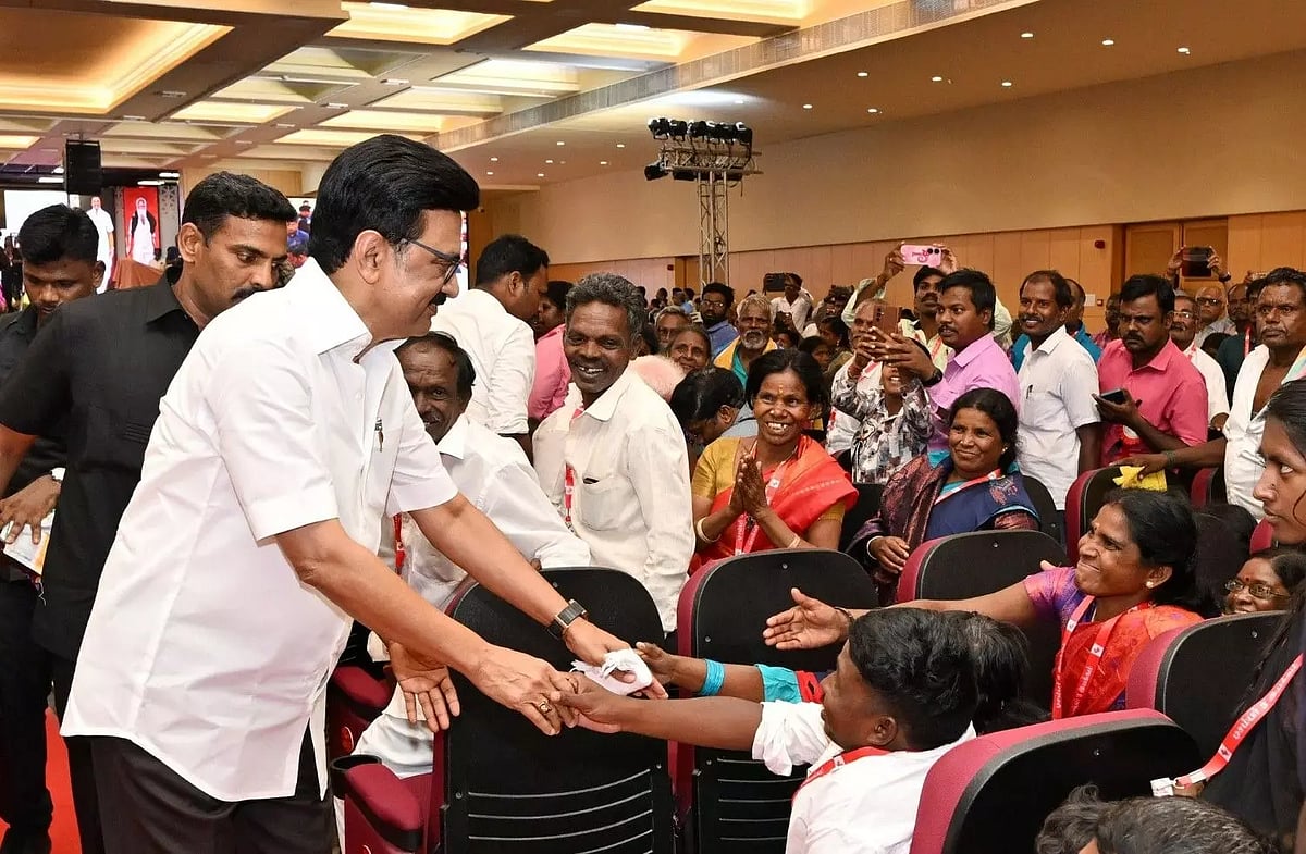 திராவிட மாடல் அரசின் புரட்சிகரமான திட்டங்கள்... மற்ற மாநிலங்களுக்கு சிறந்த உதாரணமாகத் திகழும் தமிழ்நாடு!