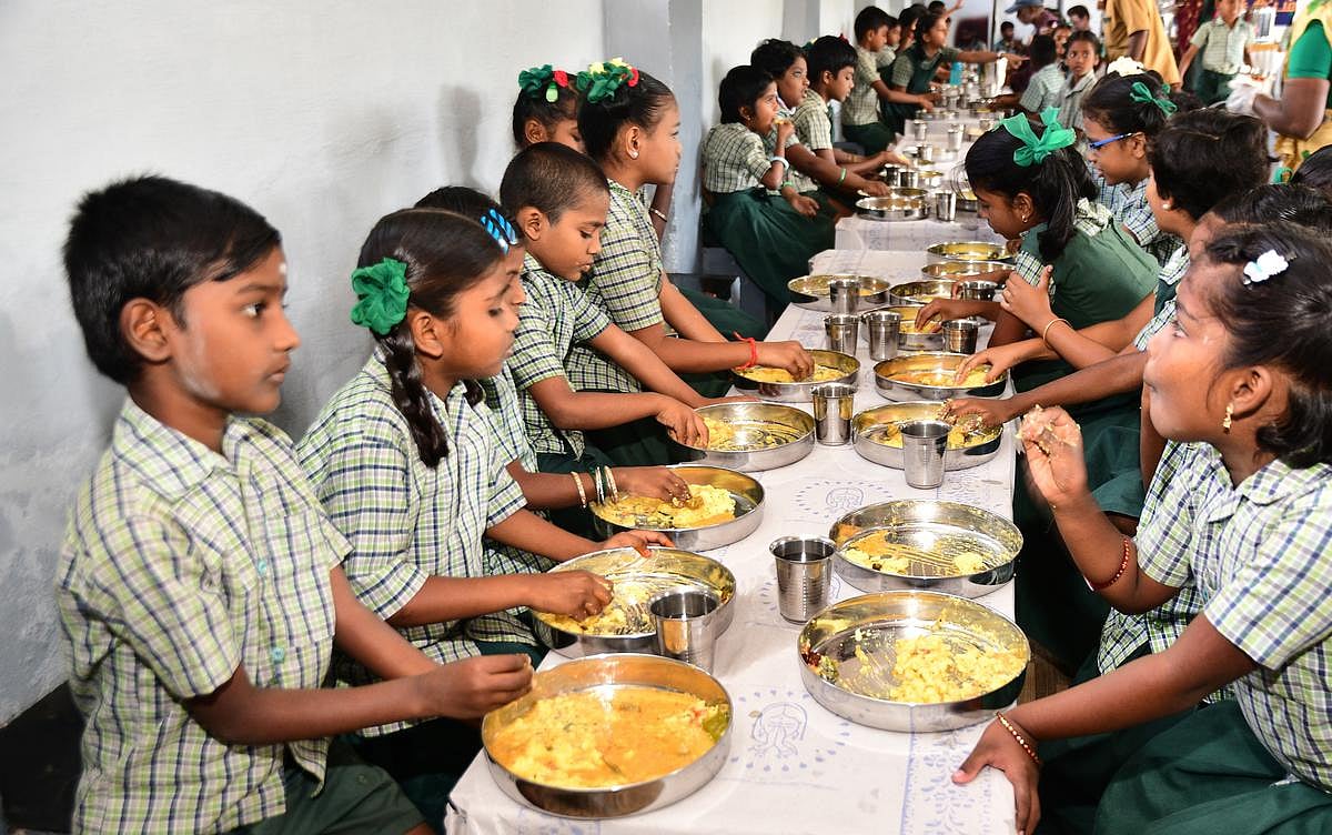 காலை உணவுத் திட்டம் : “குழந்தைகளின் வயிறும் நிறைகிறது, அறிவும் வளர்கிறது!” - முதலமைச்சர் நெகிழ்ச்சி!