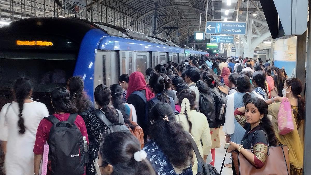 சென்னை மெட்ரோ ரயிலுக்கு நாளுக்கு நாள் ஆதரிக்கும் பொதுமக்களின் ஆதரவு : ஆகஸ்ட்டில் 99.09 லட்சம் பேர் பயணம்!