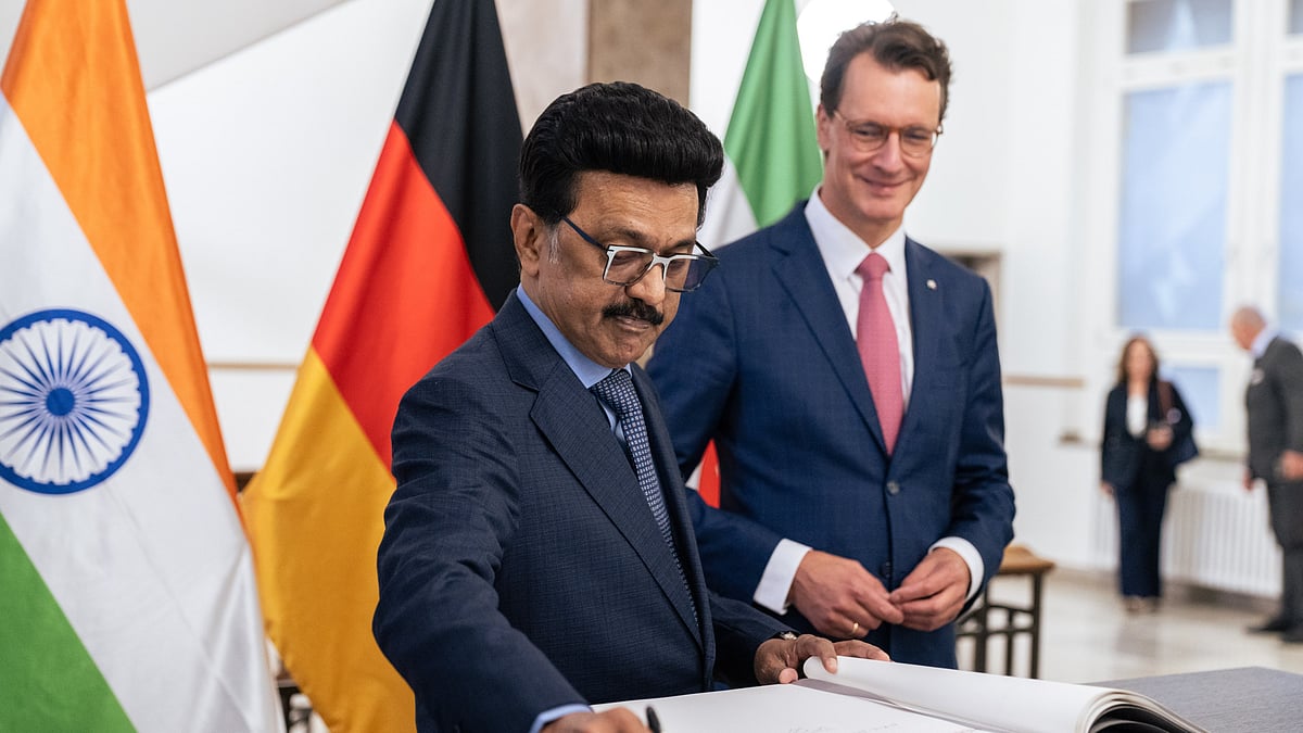 “இரு மாநிலங்களும் ஒன்றிணைந்து செயல்படவுள்ளோம்!” : ஜெர்மனியின் NRW முதல்வரை சந்தித்த முதலமைச்சர் ! 