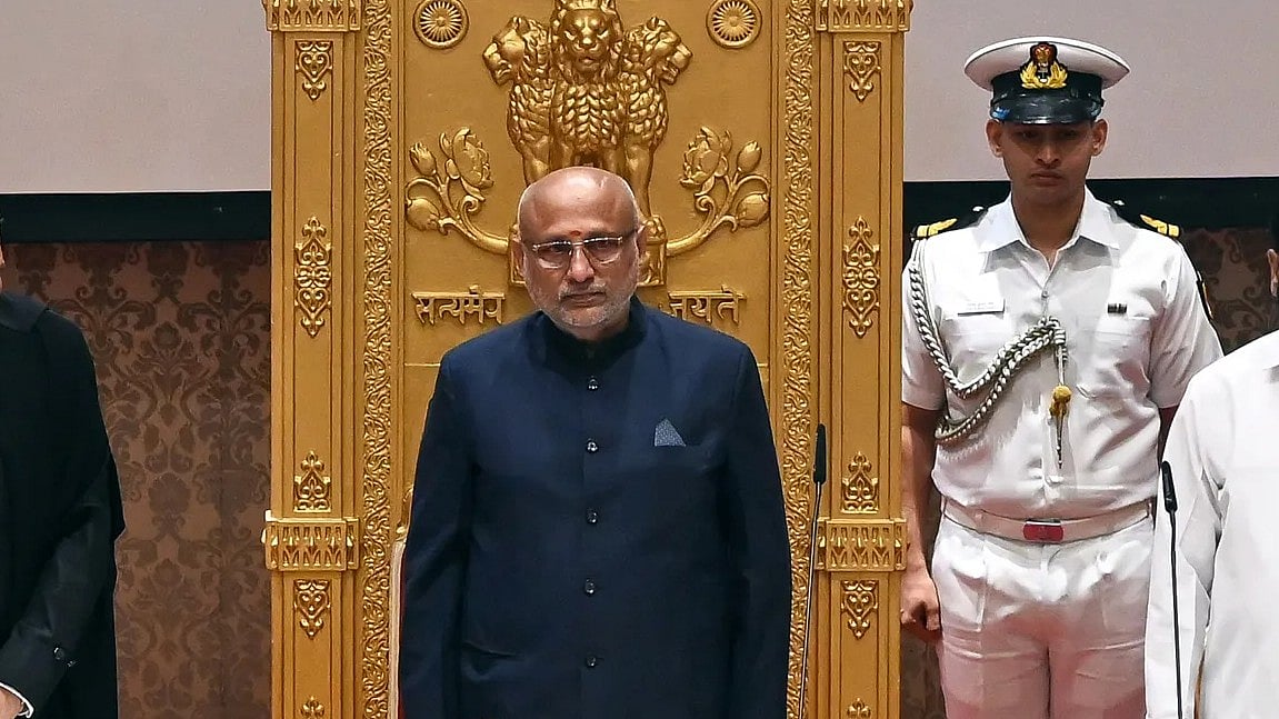 நாட்டின் 15-வது குடியரசுத் துணைத் தலைவர்... எம்.பிக்கள் வாக்களித்த தேர்தலில் சி.பி. ராதாகிருஷ்ணன் வெற்றி!